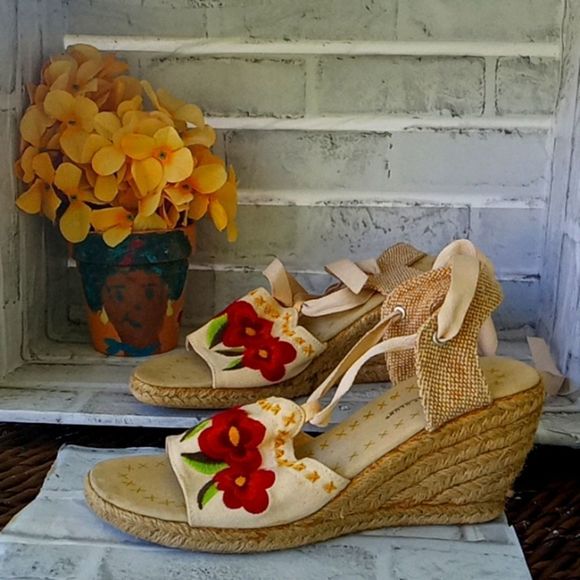 Montego Bay Club Vintage Embroidered Hippie Espadrille Wedges Size 9.5 - Picture 7 of 9